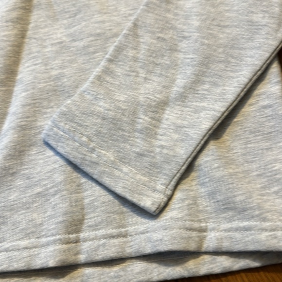 Vineyard Vines Gray pullover with zipper size medium - Picture 3 of 5